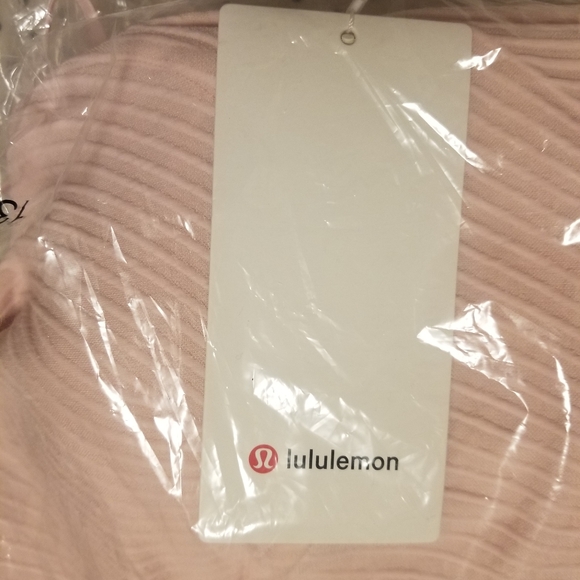 NWT Lululemon Strappy Shelf Tank - Picture 8 of 9
